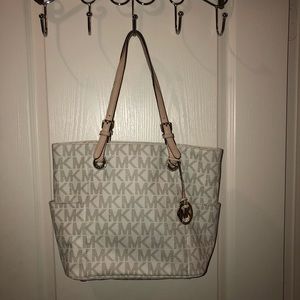Michael Kors Signature Tote